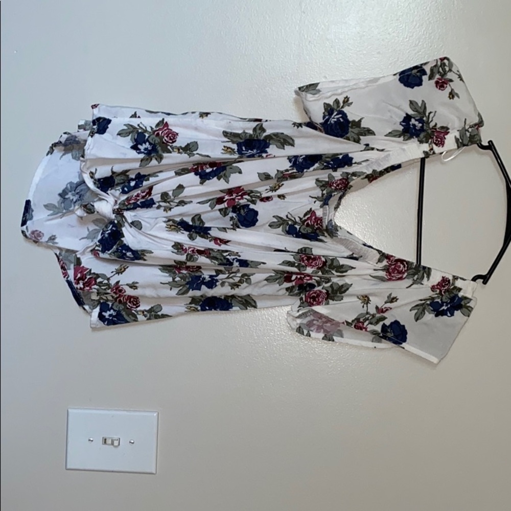 Abercrombie & Fitch off the shoulder